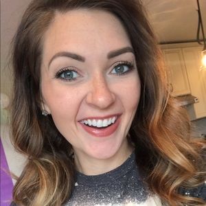 Meet your Posher, Caley